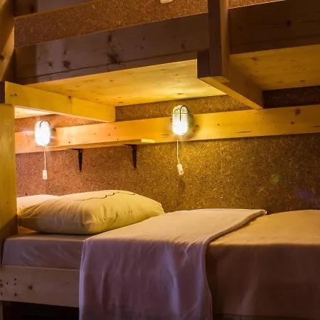 ゲストハウス Planinarski Dom