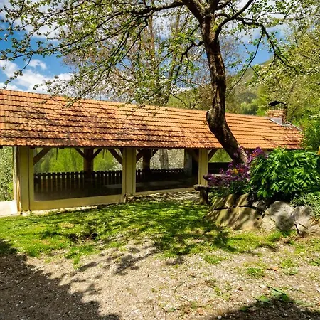 Planinarski Dom * Skrad