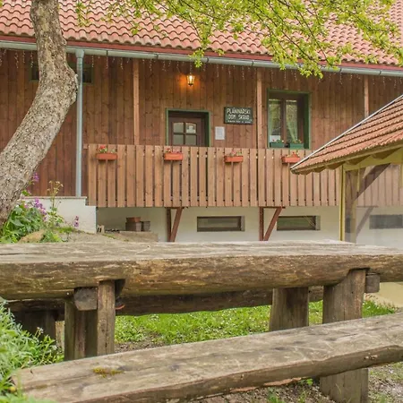 Planinarski Dom * Skrad